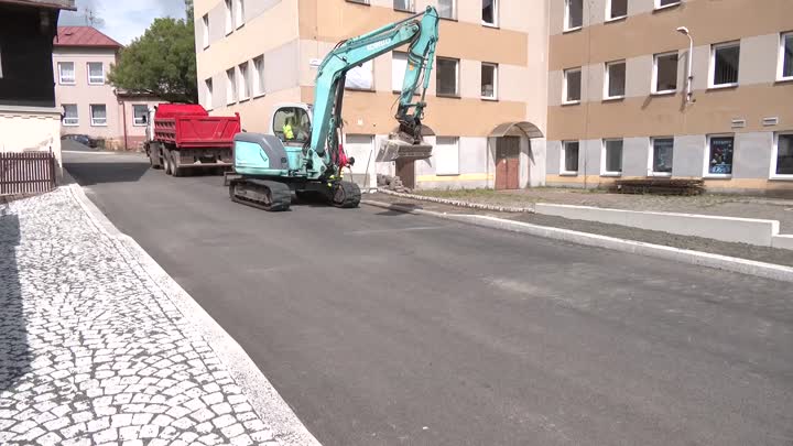 V Lomnici probíhá několik dopravních staveb